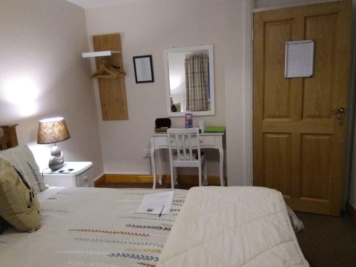 Twin Oaks Bed & Breakfast Kilkenny Bagian luar foto